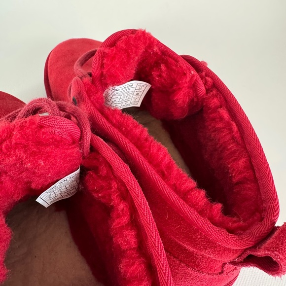 UGG Neumel II Boot Samba Red Suede Leather Ankle Booties USA 9 women’s 42 - Picture 3 of 11